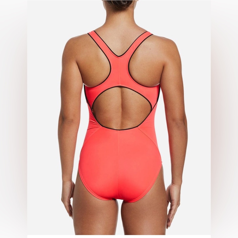 Nike Standard Solid Powerback One Piece Swimsuit … - image 2